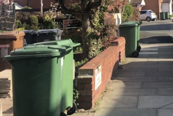 Leave your green bin out when collections resume