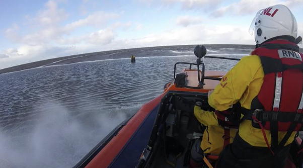 Man rescued from mud near Meols