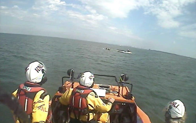 Hoylake hovercraft flies to rescue of paddle boarders