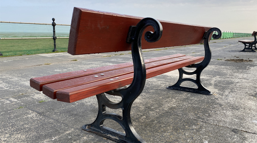 Hoylake memorial benches refurbished