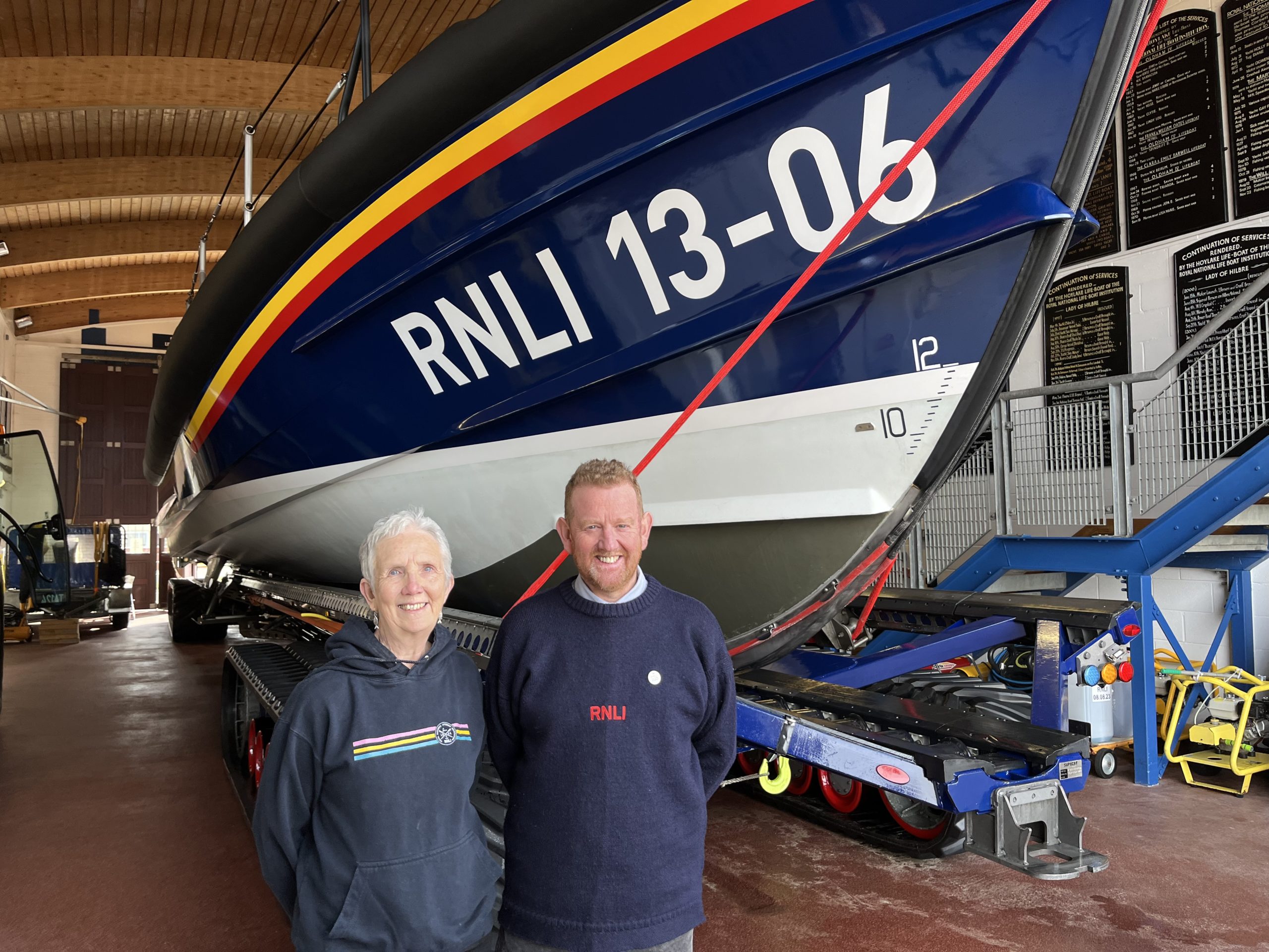 ann_cleeves_the_raging_storm_sweeps_into_hoylake_for_rnli_fundraising_events