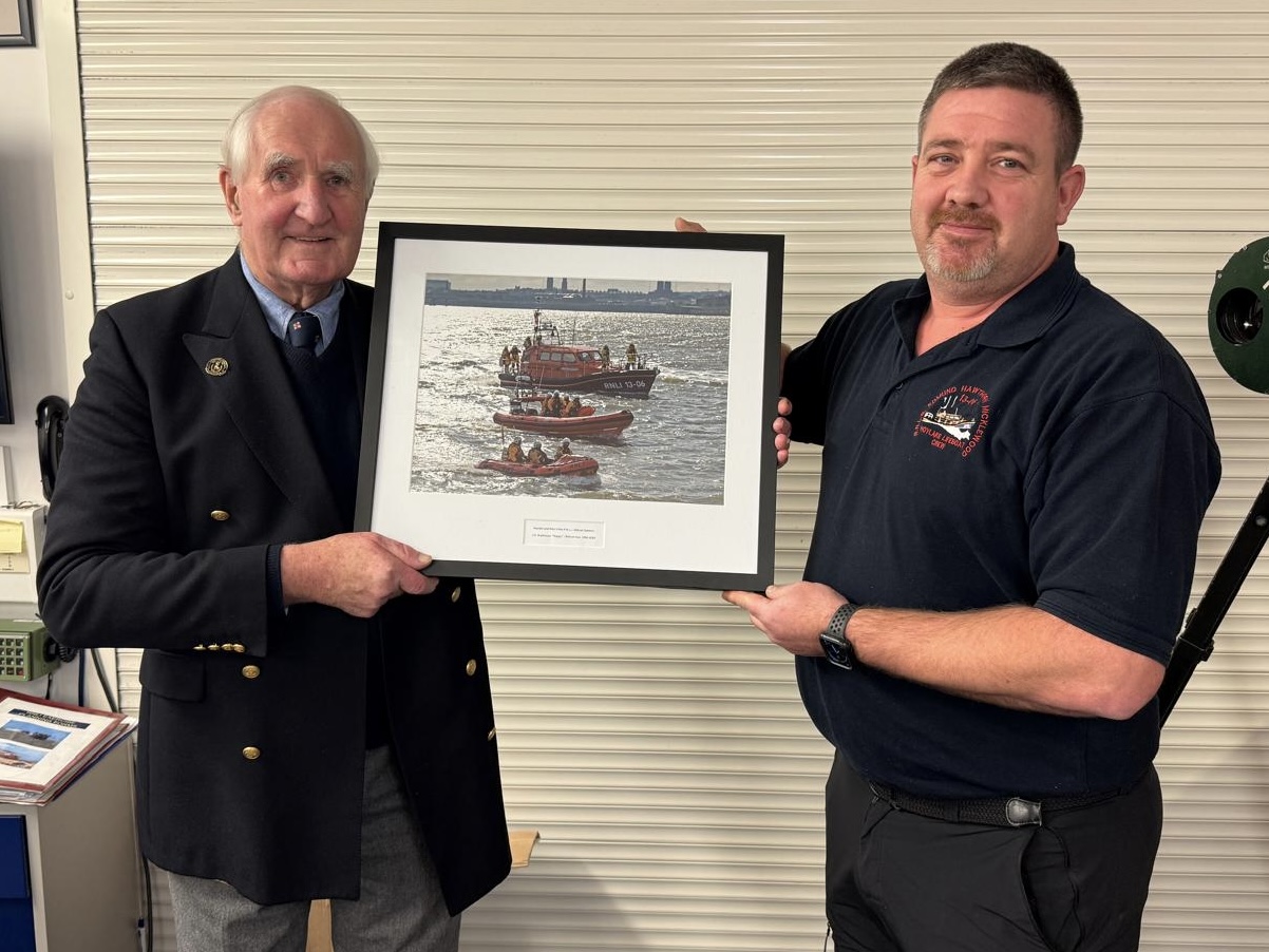 hoylake_and_west_kirby_rnli_volunteer_retires_after_58_years_of_service3