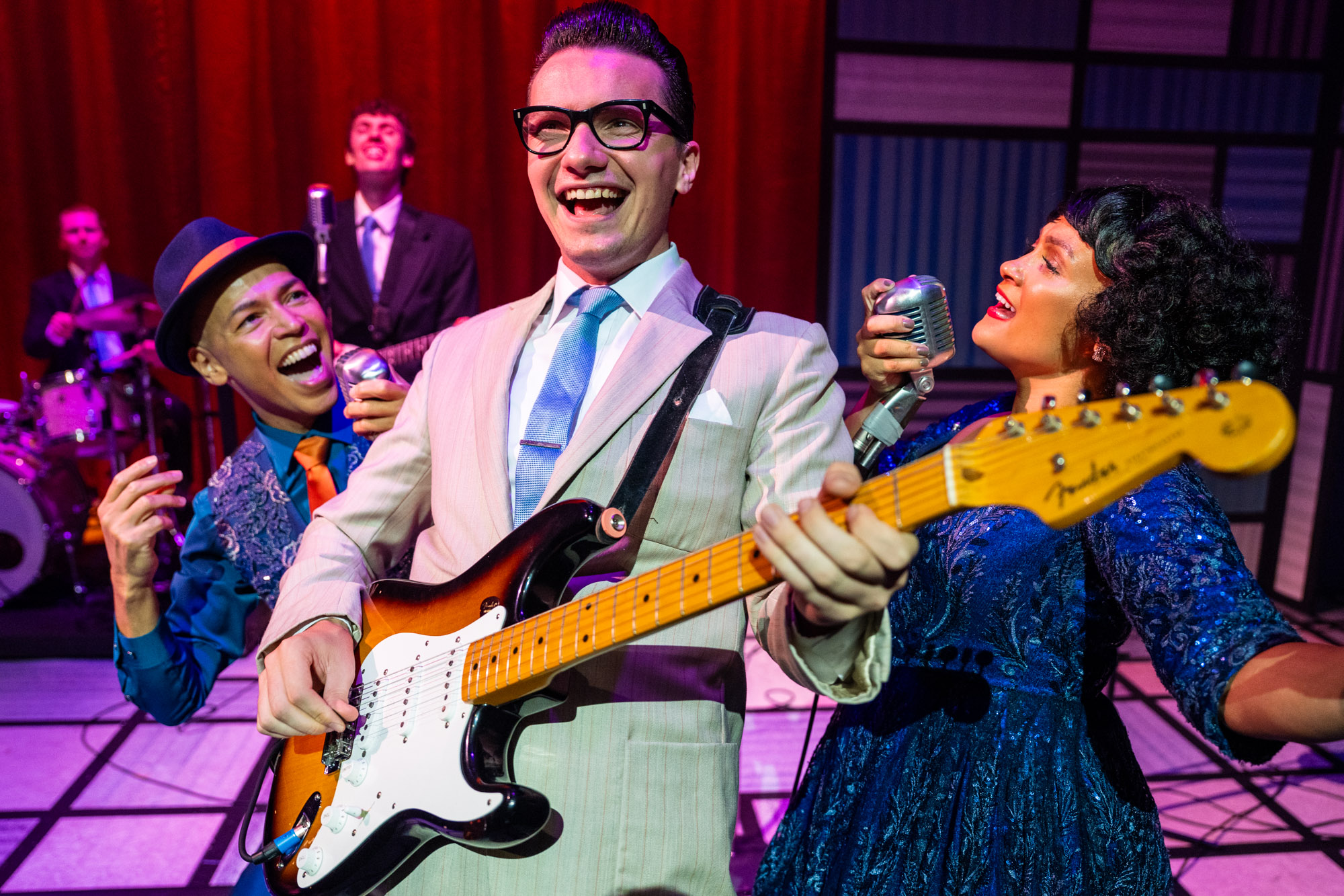 6509 AJ Jenks as Buddy Holly (1)